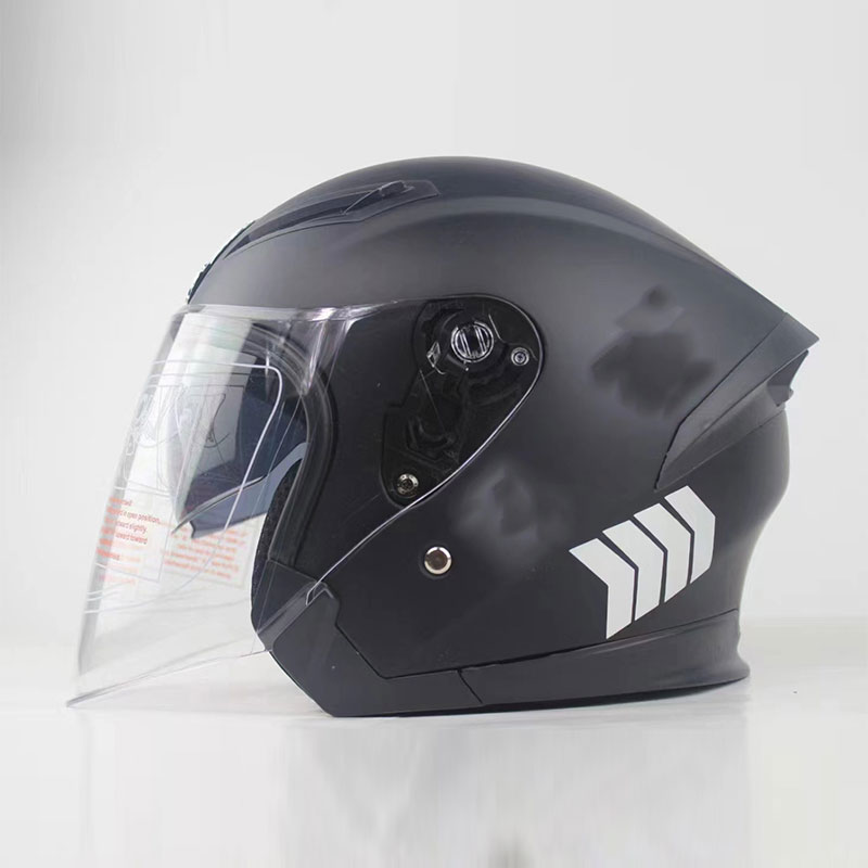 Iron Riding helmet Half helmet Holding helmet white duty protection helmet traffic patrol