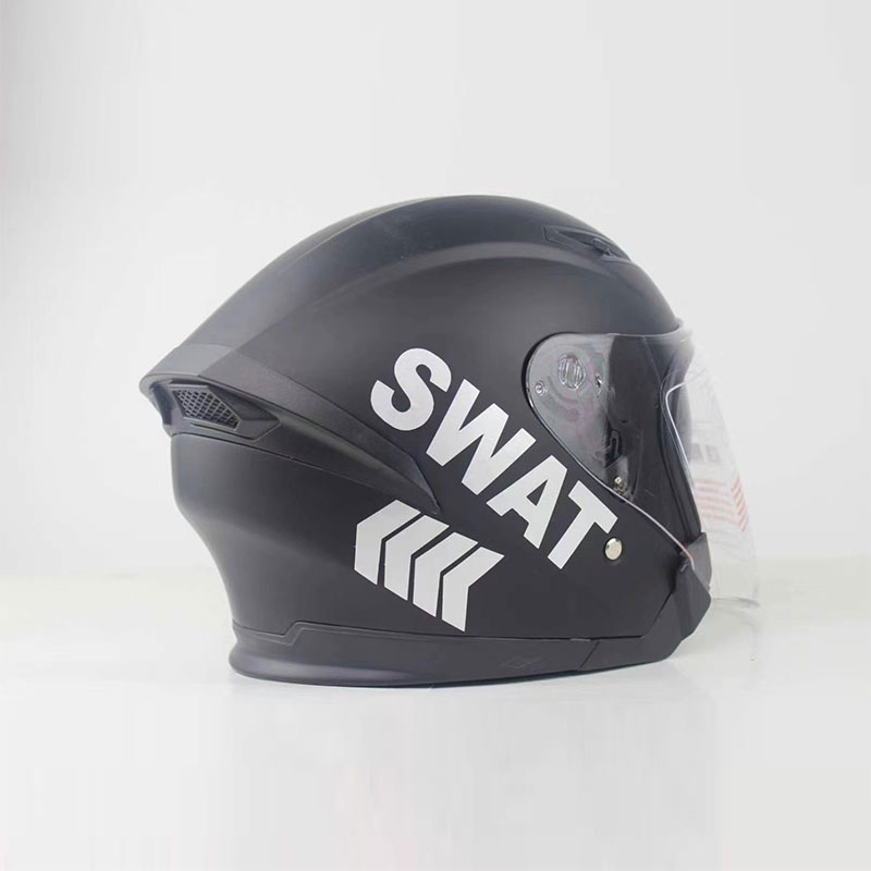 Iron Riding helmet Half helmet Holding helmet white duty protection helmet traffic patrol