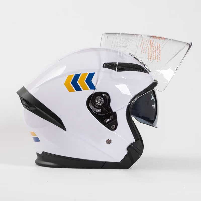 Iron Riding helmet Half helmet Holding helmet white duty protection helmet traffic patrol
